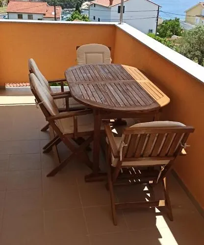 Palit Apartmán *